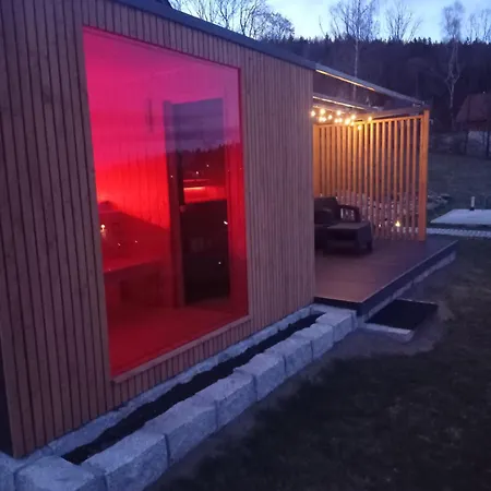 Na Skale Z Widokiem Na Panorame Karkonoszy Alpstuga *
