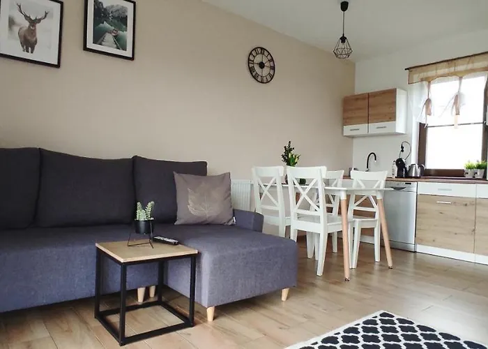 Na Skale Z Widokiem Na Panorame Karkonoszy Шале