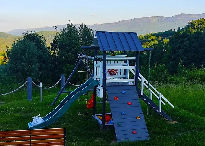 Na Skale Z Widokiem Na Panorame Karkonoszy Шале