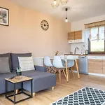 Na Skale Z Widokiem Na Panorame Karkonoszy 木屋 斯克拉斯卡波伦巴