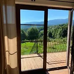 木屋 Na Skale Z Widokiem Na Panorame Karkonoszy 斯克拉斯卡波伦巴