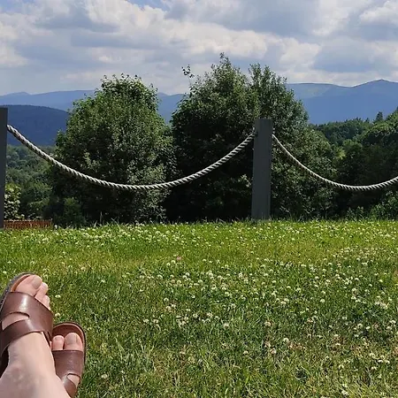 Na Skale Z Widokiem Na Panorame Karkonoszy شكلارسكا بوريبا